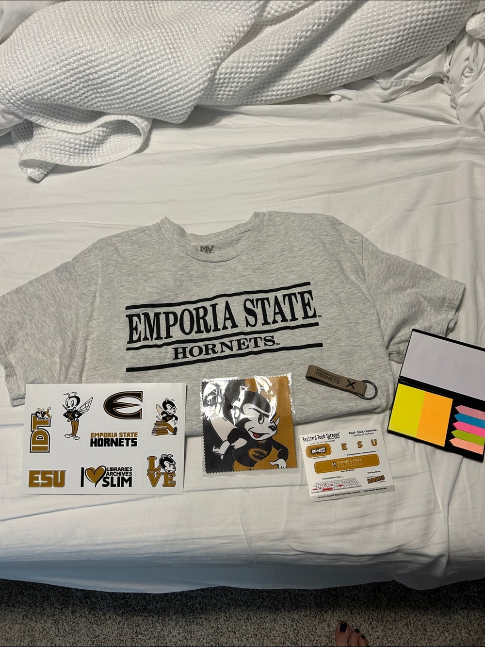 Emporia State Hornets Bundle- Large Shirt